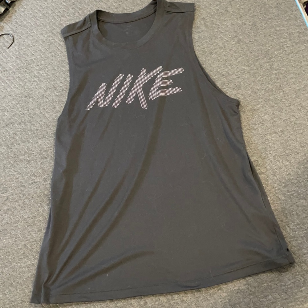 Nike workout top